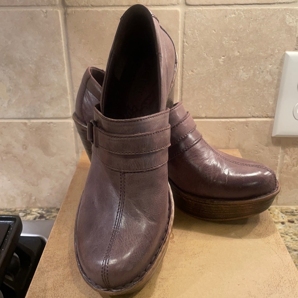 New in Box Born Shoes